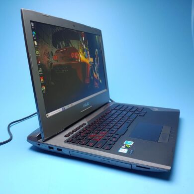 Ігровий ноутбук Asus ROG G752VL / 17.3" (1920x1080) IPS / Intel Core i7-6700HQ (4 (8) ядра по 2.6 - 3.5 GHz) / 16 GB DDR3 / 1000 GB SSD / nVidia GeForce GTX 965M, 2 GB GDDR5, 128-bit / WebCam / DVD-ROM / Win 10 Home Ігровий ноутбук Asus ROG G752VL / 17.3" (1920x1080) IPS / Intel Core i7-6700HQ (4 (8) ядра по 2.6 - 3.5 GHz) / 16 GB DDR3 / 1000 GB SSD / nVidia GeForce GTX 965M, 2 GB GDDR5, 128-bit / WebCam / DVD-ROM / Win 10 Home