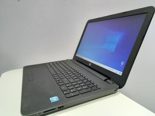 Ноутбук HP 250 G4 / 15.6" (1366x768) TN / Intel Celeron N3050 (2 ядра по 1.6 - 2.16 GHz) / 4 GB DDR3 / 500 GB HDD / Intel HD Graphics / HDMI Ноутбук HP 250 G4 / 15.6" (1366x768) TN / Intel Celeron N3050 (2 ядра по 1.6 - 2.16 GHz) / 4 GB DDR3 / 500 GB HDD / Intel HD Graphics / HDMI