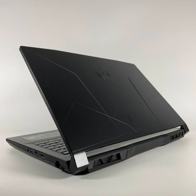 Игровой ноутбук MSI Bravo 15 C7VE / 15.6" (1920x1080) IPS / AMD Ryzen 5 7535HS (6 (12) ядер по 3.3 - 4.55 GHz) / 16 GB DDR5 / 512 GB SSD / nVidia GeForce RTX 4050, 6 GB GDDR6, 96-bit / WebCam