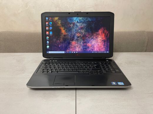 Ноутбук Dell Latitude E5530 / 15.6" (1366x768) TN LED / Intel Core i7-3540M (2 (4) ядра по 3.0 - 3.7 GHz) / 8 GB DDR3 / 180 GB SSD / Intel HD Graphics 4000 / DVD-RW / WebCam 