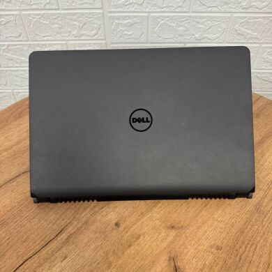 Ігровий ноутбук Б-клас Dell Inspiron 7559 / 15.6" (3840x2160) IPS Touch / Intel Core i7-6700HQ (4 (8) ядра по 2.6 - 3.5 GHz) / 8 GB DDR3 / 256 GB SSD / nVidia GeForce GTX 960M, 4 GB GDDR5, 128-bit / WebCam