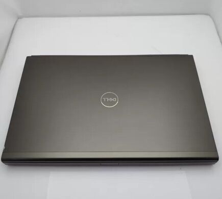 Мобильная рабочая станция Dell Precision M6800 / 17.3" (1920х1080) TN / Intel Core i7-4810MQ (4 (8) ядра по 2.8 - 3.8 GHz) / 16 GB DDR3 / 256 GB SSD / nVidia Quadro K3100M, 4 GB GDDR5, 256-bit / WebCam / DWD-ROM / Win 10 Pro