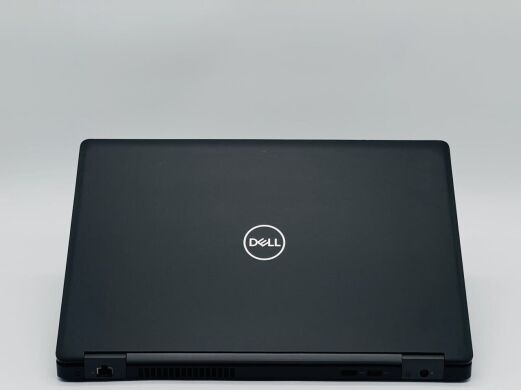 Мобільна робоча станція Б-клас Dell Precision 3530 / 15.6" (1920x1080) IPS / Intel Core i5-8400H (4 (8) ядра по 2.5 - 4.2 GHz) / 16 GB DDR4 / 250 GB SSD / nVidia Quadro P600, 4 GB GDDR5, 128-bit / WebCam