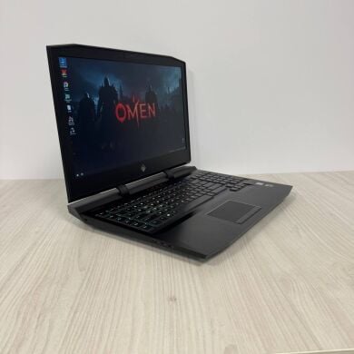 Ігровий ноутбук HP Omen X 17-ap010nr / 17.3" (1920x1080) IPS / Intel Core i7-7700HQ (4 (8) ядра по 2.8 - 3.8 GHz) / 16 GB DDR4 / 1000 GB SSD NVMe / nVidia GeForce GTX 1070, 8 GB GDDR5, 256-bit / WebCam