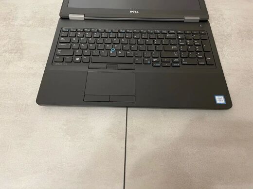 Игровой ноутбук Dell Latitude E5570 / 15.6" (1920x1080) IPS / Intel Core i7-6820HQ (4 (8) ядра по 2.7 - 3.6 GHz) / 16 GB DDR4 / 256 GB SSD NEW / AMD Radeon R7 M370, 2 GB GDDR5, 128-bit / WebCam / HDMI