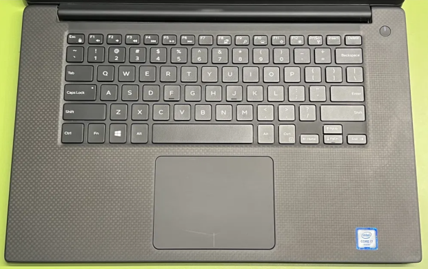 Робоча станція Dell Precision 5510 / 15.6" (1920x1080) IPS / Intel Core i7-6820HQ (4 (8) ядра по 2.7 - 3.6 GHz) / 16 GB DDR4 / 256 GB SSD / nVidia Quadro M1000M, 2 GB GDDR5, 128-bit / WebCam