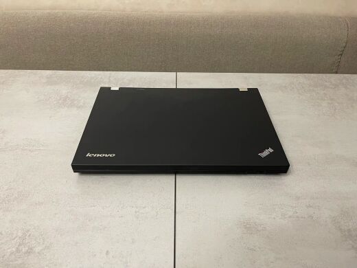 Мобільна робоча станція Lenovo ThinkPad W520 / 15.6" (1920x1080) TN / Intel Core i7-2760QM (4 (8) ядра по 2.4 - 3.5 GHz) / 16 GB DDR3 / 256 GB SSD NEW / nVidia Quadro 1000M, 2 GB DDR3, 128-bit / WebCam / DVD-RW / DisplayPort