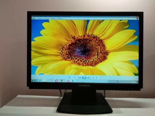 Монітор Hyundai x220w / 22" (1680x1050) TN / 1x VGA