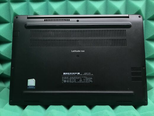 Нетбук Dell Latitude 7280 / 12.5" (1366x768) TN / Intel Core i5-6300U (2 (4) ядра по 2.4 - 3.0 GHz) / 8 GB DDR4 / 250 GB SSD / Intel HD Graphics 520 / WebCam / HDMI / Windows 10 ліцензія Нетбук Dell Latitude 7280 / 12.5" (1366x768) TN / Intel Core i5-6300U (2 (4) ядра по 2.4 - 3.0 GHz) / 8 GB DDR4 / 250 GB SSD / Intel HD Graphics 520 / WebCam / HDMI / Windows 10 ліцензія