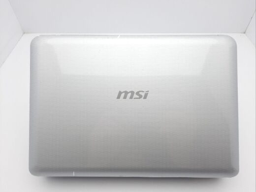 Нетбук MSI U90/U100/U100 Plus / 10.1" (1024x600) TN / Intel Atom N280 (1 ядро по 1.66 GHz) / 2 GB DDR2 / 160 GB HDD / Intel GMA 950 Graphics / WebCam Нетбук MSI U90/U100/U100 Plus / 10.1" (1024x600) TN / Intel Atom N280 (1 ядро по 1.66 GHz) / 2 GB DDR2 / 160 GB HDD / Intel GMA 950 Graphics / WebCam