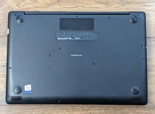 Ноутбук Dell Latitude 3590 / 15.6" (1920x1080) TN / Intel Core i5-8250U (4 (8) ядра по 1.6 - 3.4 GHz) / 8 GB DDR4 / 1000 GB SSD / Intel UHD Graphics 620