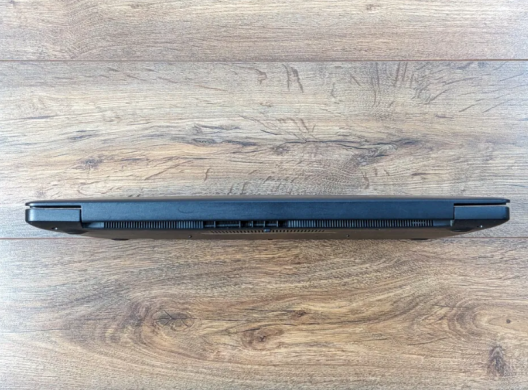 Ноутбук Dell Latitude 3590 / 15.6" (1920x1080) TN / Intel Core i5-8250U (4 (8) ядра по 1.6 - 3.4 GHz) / 8 GB DDR4 / 1000 GB SSD / Intel UHD Graphics 620