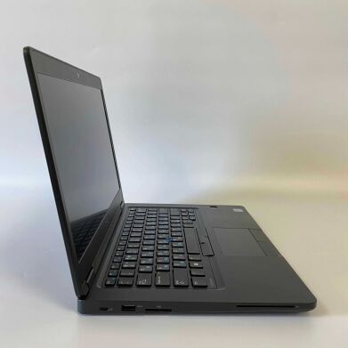 Ноутбук Dell Latitude 5480 / 14" (1920x1080) TN / Intel Core i7-6600U (2 (4) ядра по 2.6 - 3.4 GHz) / 8 GB DDR4 / 256 GB SSD / nVidia GeForce 930MX, 2 GB DDR3, 64-bit / WebCam / USB 3.1 / HDMI