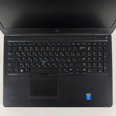 Ноутбук Dell Latitude E5550 / 15.6" (1366x768) TN / Intel Core i5-5300U (2 (4) ядра по 2.3 - 2.9 GHz) / 16 GB DDR3 / 256 GB SSD / Intel HD Graphics 5500 / WebCam / HDMI