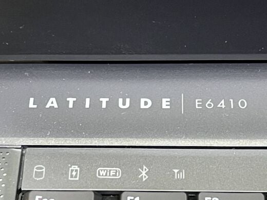 Ноутбук Dell Latitude E6410 / 14" (1440x900) TN / Intel Core i7-640M (2 (4) ядра по 2.8 - 3.46 GHz) / 4 GB DDR3 / 320 GB HDD / nVidia NVS 3100M, 512 MB GDDR3, 64-bit / АКБ не держит