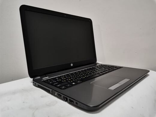 Ноутбук HP 250 G3 / 15.6" (1366x768) TN / Intel Core i3-4005U (2 (4) ядра по 1.7 GHz) / 4 GB DDR3 / 120 GB SSD / WebCam Ноутбук HP 250 G3 / 15.6" (1366x768) TN / Intel Core i3-4005U (2 (4) ядра по 1.7 GHz) / 4 GB DDR3 / 120 GB SSD / WebCam