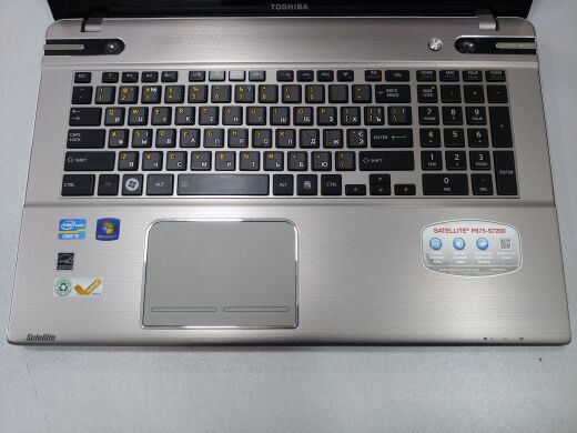 Toshiba Satellite P875-S7200 / 17" (1600x900) TN / Intel Core i5-3210M (2 (4) ядра по 2.5 - 3.1 GHz) / 8 GB DDR3 / 240 GB SSD / WebCam / DVD-RW