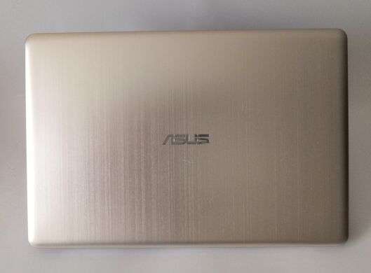Ультрабук Asus VivoBook Pro 15 N580VN / 15.6" (1920x1080) IPS / Intel Core i7-7700HQ (4 (8) ядра по 2.8 - 3.8 GHz) / 16 GB DDR4 / 256 GB SSD + 1000 GB HDD / nVidia GeForce MX150, 2 GB GDDR5, 64-bit / WebCam / HDMI / Windows 10 Pro