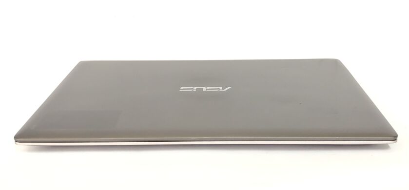 Ультрабук Б-класс Asus ZenBook UX303UB / 13.3" (1920x1080) IPS / Intel Core i7-6500U (2 (4) ядра по 2.5 - 3.1 GHz) / 8 GB DDR3 / 128 GB SSD / nVidia GeForce 940M, 2 GB GDDR3, 64-bit / WebCam / Win 10 Pro