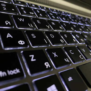 Ультрабук Б-клас HP EliteBook 840 G6 / 14" (1920x1080) IPS / Intel Core i5-8365U (4 (8) ядра по 1.6 - 4.1 GHz) / 16 GB DDR4 / 256 GB SSD / AMD Radeon 550X, 2 GB GDDR5, 128-bit / WebCam / Fingerprint Ультрабук Б-клас HP EliteBook 840 G6 / 14" (1920x1080) IPS / Intel Core i5-8365U (4 (8) ядра по 1.6 - 4.1 GHz) / 16 GB DDR4 / 256 GB SSD / AMD Radeon 550X, 2 GB GDDR5, 128-bit / WebCam / Fingerprint