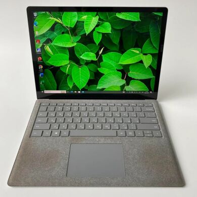 Ультрабук Б-клас Microsoft Surface Laptop / 13.5" (2256x1504) IPS Touch / Intel Core i5-7300U (2 (4) ядра по 2.6 - 3.5 GHz) / 8 GB DDR3 / 128 GB SSD M.2 / Intel HD Graphics 620 / WebCam + Бездротова мишка Ультрабук Б-клас Microsoft Surface Laptop / 13.5" (2256x1504) IPS Touch / Intel Core i5-7300U (2 (4) ядра по 2.6 - 3.5 GHz) / 8 GB DDR3 / 128 GB SSD M.2 / Intel HD Graphics 620 / WebCam + Бездротова мишка