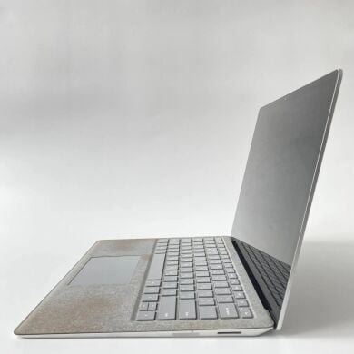 Ультрабук Б-клас Microsoft Surface Laptop / 13.5" (2256x1504) IPS Touch / Intel Core i5-7300U (2 (4) ядра по 2.6 - 3.5 GHz) / 8 GB DDR3 / 128 GB SSD M.2 / Intel HD Graphics 620 / WebCam + Бездротова мишка Ультрабук Б-клас Microsoft Surface Laptop / 13.5" (2256x1504) IPS Touch / Intel Core i5-7300U (2 (4) ядра по 2.6 - 3.5 GHz) / 8 GB DDR3 / 128 GB SSD M.2 / Intel HD Graphics 620 / WebCam + Бездротова мишка