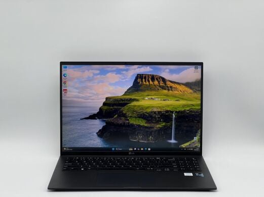 Ультрабук LG Gram 16Z90Q / 16" (2560x1600) IPS / Intel Core i7-1260P (12 (16) ядер по 3.4 - 4.7 GHz) / 16 GB DDR5 / 480 GB SSD / Intel Iris Xe Graphics / WebCam