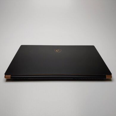 Ігровий ноутбук Б-клас MSI GS75 Stealth 9SG / 17.3" (1920x1080) IPS / Intel Core i9-9880H (8 (16) ядер по 2.3 - 4.8 GHz) / 32 GB DDR4 / 1000 GB SSD / nVidia GeForce RTX 2080 Max-Q, 8 GB GDDR6, 256-bit / WebCam / Win 10 Pro