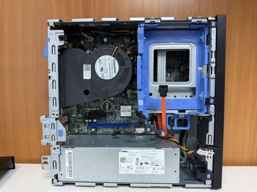 Компьютер Dell Precision 3430 SFF / Intel Core i7-8700 (6 (12) ядер по 3.2 -4.6 GHz) / 16 GB DDR4 / 250 GB SSD / Intel UHD Graphics 630 / 200W / DisplayPort / HDMI