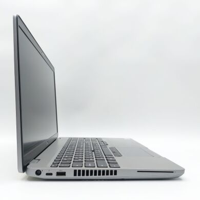 Ноутбук Dell Latitude 5511 / 15.6" (1366x768) TN / Intel Core i7-10850H (6 (12) ядер по 2.7 - 5.1 GHz) / 16 GB DDR4 / 256 GB SSD / nVidia GeForce MX250, 2 GB GDDR5, 64-bit / WebCam Ноутбук Dell Latitude 5511 / 15.6" (1366x768) TN / Intel Core i7-10850H (6 (12) ядер по 2.7 - 5.1 GHz) / 16 GB DDR4 / 256 GB SSD / nVidia GeForce MX250, 2 GB GDDR5, 64-bit / WebCam