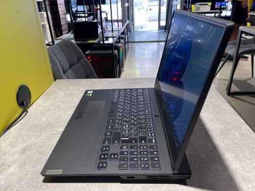 Ігровий ноутбук Lenovo Legion Y540-15IRH / 15.6" (1920x1080) IPS / Intel Core i5-9300H (4 (8) ядра по 2.4 - 4.1 GHz) / 32 GB DDR4 / 480 GB SSD / nVidia GeForce GTX 1660 Ti, 6 GB GDDR6, 192-bit / WebCam