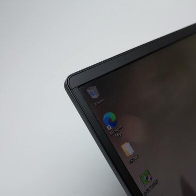 Ігровий ноутбук Б-клас MSI GS75 Stealth 9SG / 17.3" (1920x1080) IPS / Intel Core i9-9880H (8 (16) ядер по 2.3 - 4.8 GHz) / 32 GB DDR4 / 1000 GB SSD / nVidia GeForce RTX 2080 Max-Q, 8 GB GDDR6, 256-bit / WebCam / Win 10 Pro