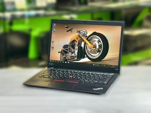 Ультрабук Lenovo ThinkPad T495s / 14" (1920x1080) IPS / AMD Ryzen 5 PRO 3500U (4 (8) ядра по 2.1 - 3.7 GHz) / 16 GB DDR4 / 256 GB SSD M.2 / AMD Radeon Vega 8 Graphics / WebCam / Win 10 Pro