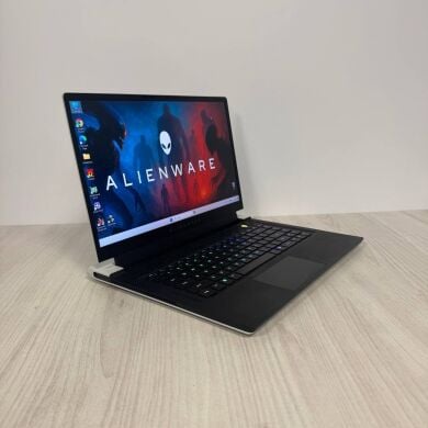 Ігровий ноутбук Б-клас Dell Alienware X15 R1 White / 15.6" (1920x1080) IPS / Intel Core i7-11800H (8 (16) ядер по 2.3 - 4.6 GHz) / 16 GB DDR4 / 512 GB SSD NVMe / nVidia GeForce RTX 3070, 8 GB GDDR6, 256-bit / WebCam