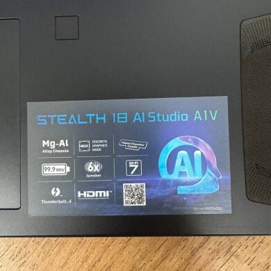 Игровой ноутбук Б-класс MSI Stealth 18 AI Studio A1VHG / 18" (3840x2400) IPS / Intel Core Ultra 9 185H (16 (22) ядер по 1.8 - 5.1 GHz) / 32 GB DDR5 / 1000 GB SSD / nVidia GeForce RTX 4080, 12 GB GDDR6, 192-bit / WebCam Игровой ноутбук Б-класс MSI Stealth 18 AI Studio A1VHG / 18" (3840x2400) IPS / Intel Core Ultra 9 185H (16 (22) ядер по 1.8 - 5.1 GHz) / 32 GB DDR5 / 1000 GB SSD / nVidia GeForce RTX 4080, 12 GB GDDR6, 192-bit / WebCam