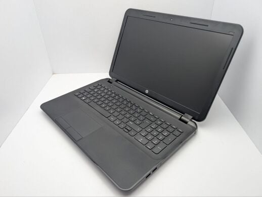 Ноутбук HP 255 G2 / 15.6" (1366x768) TN / AMD E2-3800 (4 ядра по 1.3 GHz) / 8 GB DDR3 / 120 GB SSD / AMD Radeon HD 8280 Graphics / WebCam / DVD-ROM