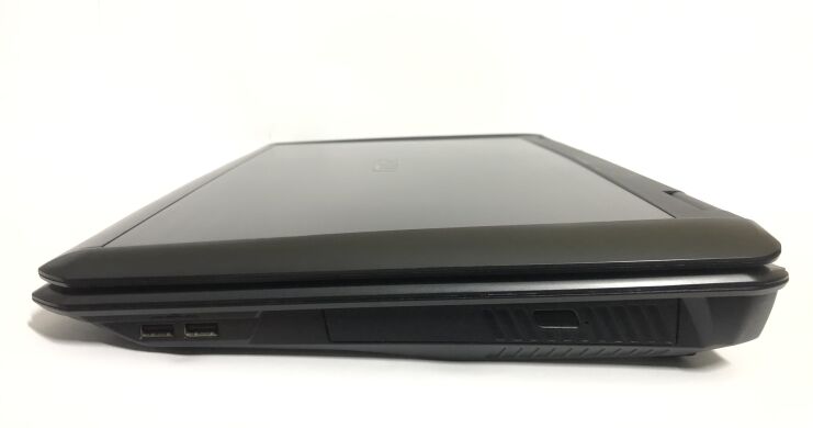 Ігровий ноутбук MSI GT70 2OC / 17.3" (1920x1080) TN / Intel Core i7-4700MQ (4 (8) ядра по 2.4 - 3.4 GHz) / 32 GB DDR4 / 256 GB SSD + 1000 GB HDD / nVidia GeForce GTX 770M, 3 GB GDDR5, 192-bit / WebCam / DVD-ROM