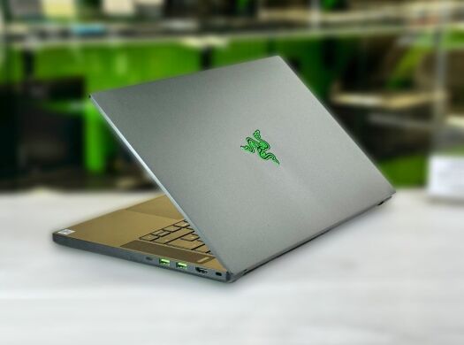 Ігровий ноутбук Razer Blade 15 RZ09 / 15.6" (1920x1080) IPS / Intel Core i7-9750H (6 (12) ядер по 2.6 - 4.5 GHz) / 16 GB DDR4 / 128 GB SSD + 1000 GB HDD / nVidia GeForce GTX 1660 Ti, 6 GB GDDR6, 192-bit / WebCam / Win 10 Home