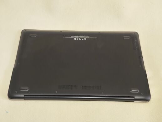 Ноутбук Samsung ATIV Book 9 Pro NP940Z5L / 15.6" (3840x2160) IPS Touch / Intel Core i7-6700HQ (4 (8) ядра по 2.6 - 3.5 GHz) / 16 GB DDR4 / 256 GB SSD / nVidia GeForce GTX 950M, 2 GB GDDR5, 128-bit / WeCam