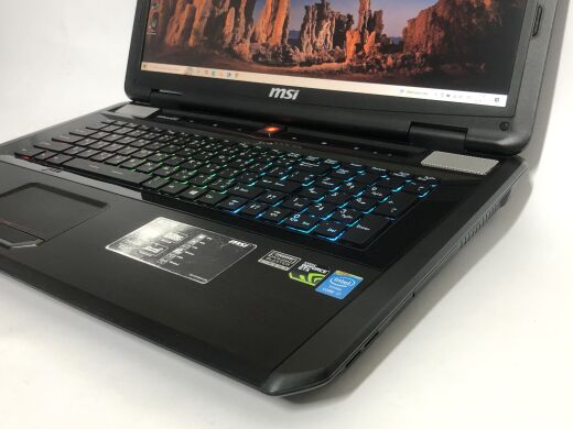 Ігровий ноутбук MSI GT70 2OC / 17.3" (1920x1080) TN / Intel Core i7-4700MQ (4 (8) ядра по 2.4 - 3.4 GHz) / 32 GB DDR4 / 256 GB SSD + 1000 GB HDD / nVidia GeForce GTX 770M, 3 GB GDDR5, 192-bit / WebCam / DVD-ROM