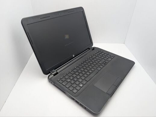 Ноутбук HP 255 G2 / 15.6" (1366x768) TN / AMD E2-3800 (4 ядра по 1.3 GHz) / 8 GB DDR3 / 120 GB SSD / AMD Radeon HD 8280 Graphics / WebCam / DVD-ROM