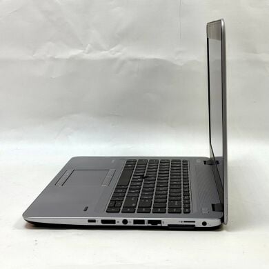Ноутбук HP EliteBook 840 G3 / 14" (1920x1080) TN / Intel Core i7-6600U (2 (4) ядра по 2.6 - 3.4 GHz) / 16 GB DDR4 / 128 GB SSD + 500 GB HDD / Intel HD Graphics 520 / WebCam / Windows 10 Pro Ноутбук HP EliteBook 840 G3 / 14" (1920x1080) TN / Intel Core i7-6600U (2 (4) ядра по 2.6 - 3.4 GHz) / 16 GB DDR4 / 128 GB SSD + 500 GB HDD / Intel HD Graphics 520 / WebCam / Windows 10 Pro