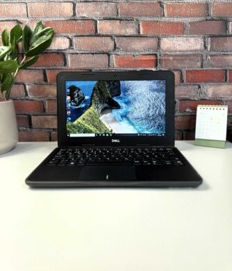 Нетбук Dell Latitude 3190 / 11.6" (1366x768) TN / Intel Pentium Silver N5000 (4 ядра по 1.1 - 2.7 GHz) / 4 GB DDR4 / 128 GB SSD / Intel UHD Graphics 605 / WebCam Нетбук Dell Latitude 3190 / 11.6" (1366x768) TN / Intel Pentium Silver N5000 (4 ядра по 1.1 - 2.7 GHz) / 4 GB DDR4 / 128 GB SSD / Intel UHD Graphics 605 / WebCam