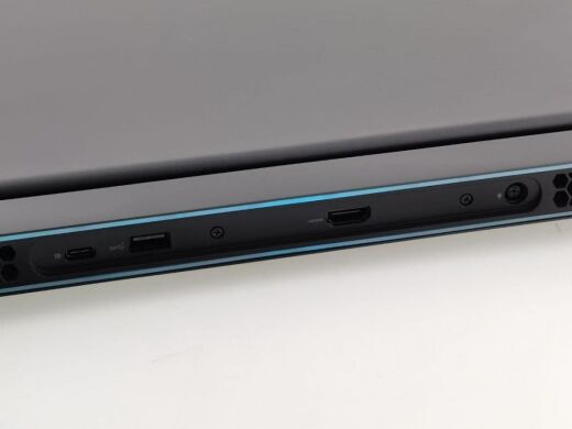 Игровой ноутбук Dell Alienware M15 R7 P109F / 15.6" (1920x1080) IPS / AMD Ryzen 7 5800H (8 (16) ядер по 3.2 - 4.4&nbsp;GHz) / 16 GB DDR4 / 256 GB SSD + 1000 GB HDD / nVidia GeForce RTX 3060, 6 GB GDDR6, 192-bit / WebCam / Win 10 Pro