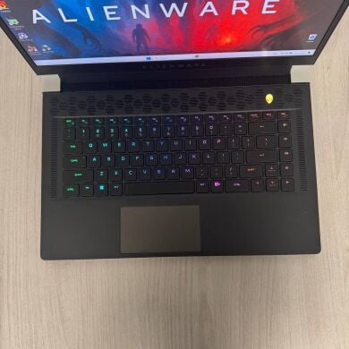 Ігровий ноутбук Б-клас Dell Alienware X15 R1 White / 15.6" (1920x1080) IPS / Intel Core i7-11800H (8 (16) ядер по 2.3 - 4.6 GHz) / 16 GB DDR4 / 512 GB SSD NVMe / nVidia GeForce RTX 3070, 8 GB GDDR6, 256-bit / WebCam