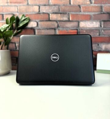 Нетбук Dell Latitude 3190 / 11.6" (1366x768) TN / Intel Pentium Silver N5000 (4 ядра по 1.1 - 2.7 GHz) / 4 GB DDR4 / 128 GB SSD / Intel UHD Graphics 605 / WebCam Нетбук Dell Latitude 3190 / 11.6" (1366x768) TN / Intel Pentium Silver N5000 (4 ядра по 1.1 - 2.7 GHz) / 4 GB DDR4 / 128 GB SSD / Intel UHD Graphics 605 / WebCam