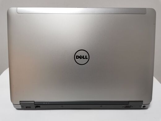 Ноутбук Dell Latitude E6540 / 15.6" (1920x1080) TN / Intel Core i5-4300M (2 (4) ядра по 2.6 - 3.3 GHz) / 8 GB DDR3 / 180 GB SSD /  WebCam / DVD-RW / USB 3.0 / HDMI
