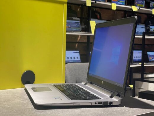 Ноутбук HP ProBook 470 G3 / 17.3" (1600x900) TN / Intel Core i3-6006U (2 (4) ядра по 2.0 GHz) / 16 GB DDR4 / 240 GB SSD / AMD Radeon R7 M340, 1 GB DDR3, 128-bit / WebCam