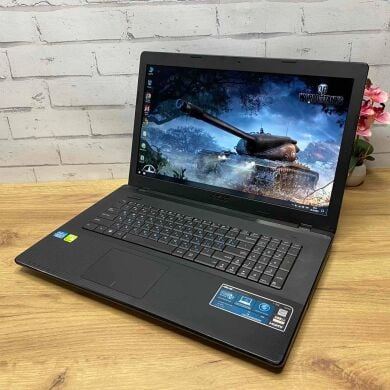 Ігровий ноутбук Asus X75V / 17" (1600x900) TN / Intel Core i3-3110M (2 (4) ядра по 2.4 GHz) / 8 GB DDR3 / 256 GB SSD / nVidia GeForce GT 720M, 2 GB DDR3, 64-bit / WebCam Ігровий ноутбук Asus X75V / 17" (1600x900) TN / Intel Core i3-3110M (2 (4) ядра по 2.4 GHz) / 8 GB DDR3 / 256 GB SSD / nVidia GeForce GT 720M, 2 GB DDR3, 64-bit / WebCam