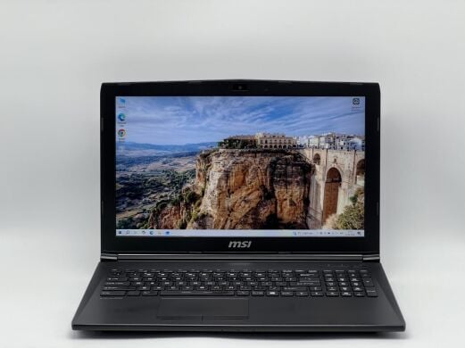 Ігровий ноутбук Б-клас MSI GL62M 7RD-1407US / 15.6" (1920x1080) IPS / Intel Core i7-7700HQ (4 (8) ядра по 2.8 - 3.8 GHz) / 16 GB DDR4 / 480 GB SSD / nVidia GeForce GTX 1050, 2 GB GDDR5, 128-bit / WebCam